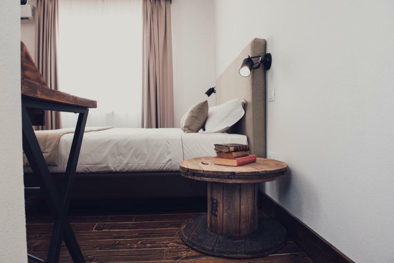 Piccolo Feudo Hotel Sanluri Bagian luar foto